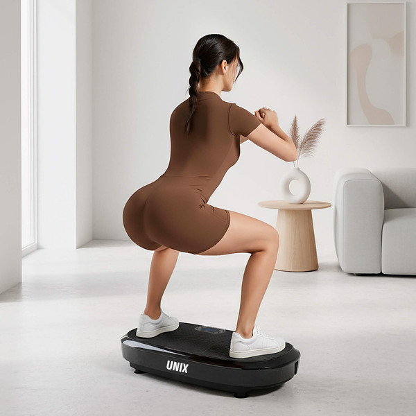 Изображение товара Виброплатформа UNIX Fit Quake 3D VP3DQBK (черный)