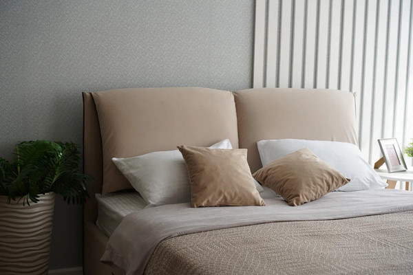 Изображение товара Двуспальная кровать ДСВ Венеция 1.8 (бежевый софт)