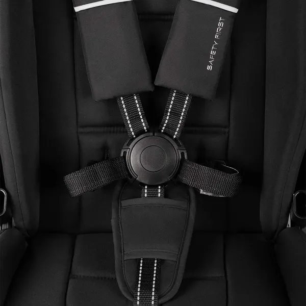 Изображение товара Детская универсальная коляска INDIGO Sting 3в1 (черный)