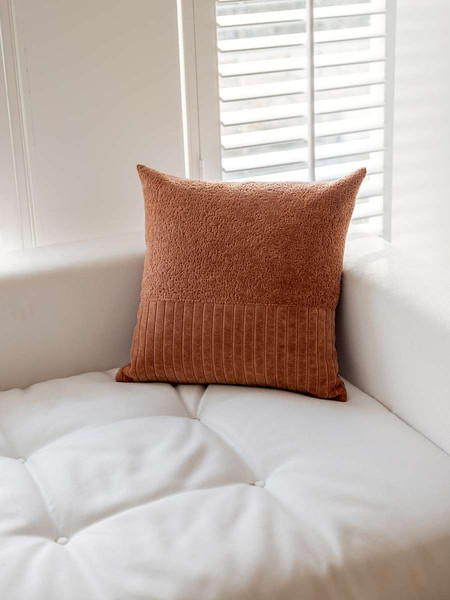 Изображение товара Наволочка декоративная MATEX Tufted Velvet / ALEX-47 (красно-коричневый)