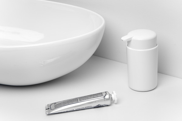 Изображение товара Дозатор для жидкого мыла AMBIENT Flux AFX033ABSWT (белый)