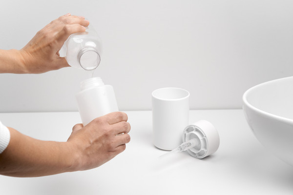 Изображение товара Дозатор для жидкого мыла AMBIENT Flux AFX033ABSWT (белый)