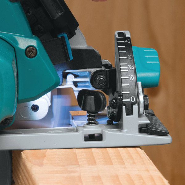 Изображение товара Дисковая пила Makita DHS680RTJ