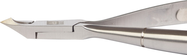 Изображение товара Кусачки для маникюра Dewal CN04-17140