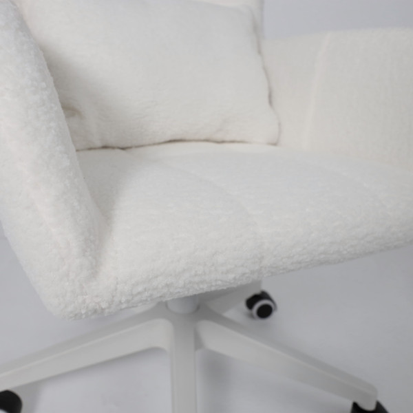 Изображение товара Кресло офисное AksHome Musa (букле/белый)