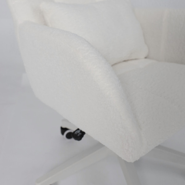 Изображение товара Кресло офисное AksHome Musa (букле/белый)