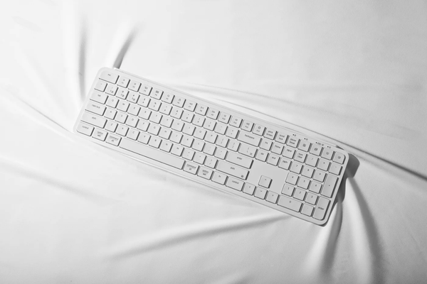 Изображение товара Клавиатура Keychron B6 Pro / B6P-K8-RU (белый)