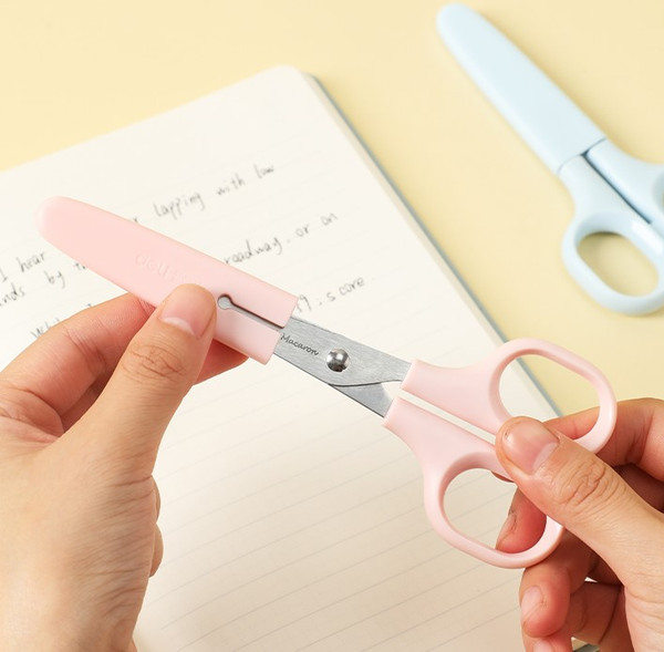 Изображение товара Ножницы канцелярские Deli 6022 (розовый)