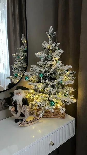 Изображение товара Ель искусственная National Tree Company Венера заснеженная 45см / ВНР/ЗСН-45