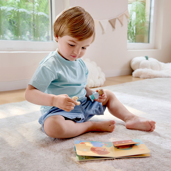 Изображение товара Развивающий игровой набор Hape Мальчик и собака / E3431_HP