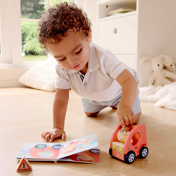 Изображение товара Развивающий игровой набор Hape Дорожное приключение / E3434_HP