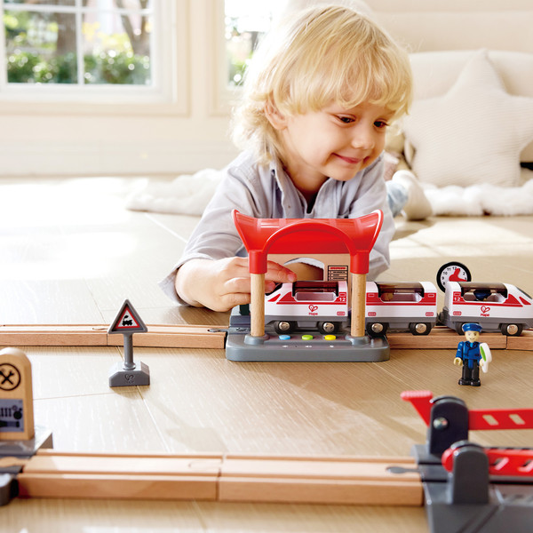 Изображение товара Элемент железной дороги Hape Интерактивная станция / E3884_HP