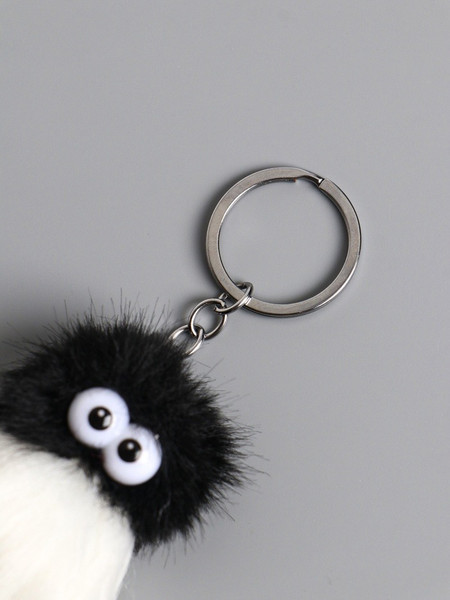 Изображение товара Брелок Sima-Land Пушистик на кольце. Лохматый чудик / 10904378 (черный/белый)
