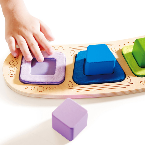 Изображение товара Сортер Hape Цвета и формы Монтессори / E1666_HP