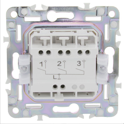 Изображение товара Выключатель IEK Skandy SK-V30-0-10-K23 (серебристый)