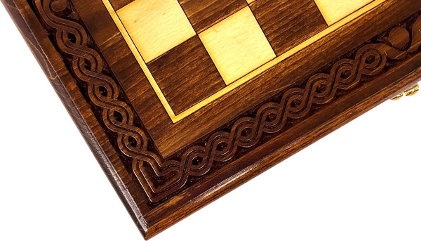 Изображение товара Набор настольных игр Ustyan Лоза 40 Шахматы, нарды / GU110-4