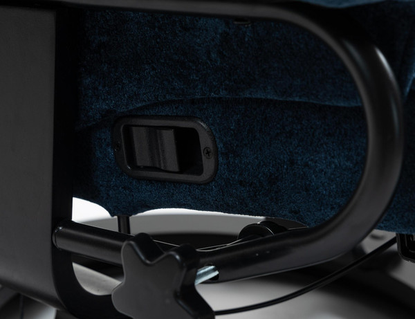 Изображение товара Массажное кресло Calviano 22 с пуфом (синий плюш)