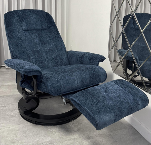 Изображение товара Массажное кресло Calviano 22 с пуфом (синий плюш)