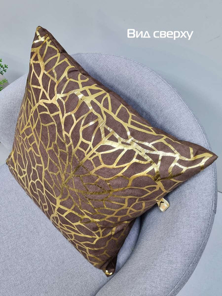 Изображение товара Подушка декоративная MATEX Luxury Фактура / 68-242 (темно-коричневый/золотой)
