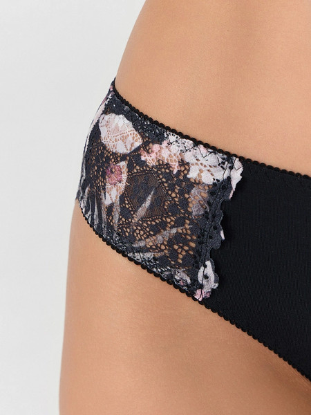 Изображение товара Трусы женские Mark Formelle 412684 (р.94, цветы на черном-1)