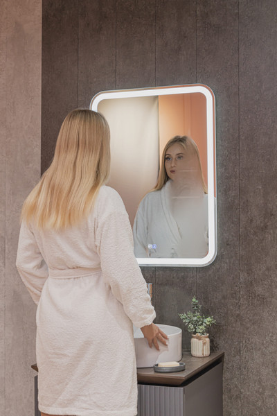 Изображение товара Зеркало Silver Mirrors Stiv neo RGB.S 60x80 / LED-00003035