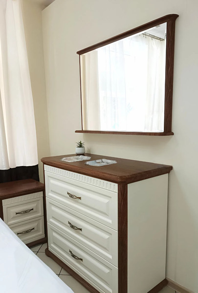 Изображение товара Зеркало ELVA Лазаро NEM03ZW-400/580/2400 (26) (крем/дуб кантри)