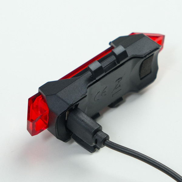 Изображение товара Фонарь для велосипеда Sima-Land Задний аккумуляторный водонепроницаемый / 5464384