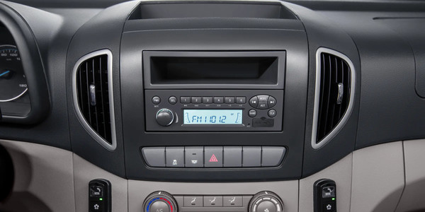 Изображение товара Грузовой коммерческий автомобиль Sollers Atlant Cab L4 3.5T 2.7D (борт с тентом)