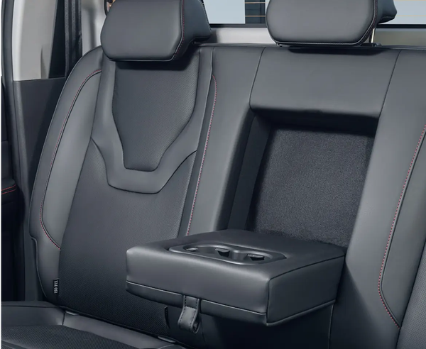 Изображение товара Грузопассажирский коммерческий автомобиль Sollers ST8 Luxe 2.0 TDI 6MT AWD