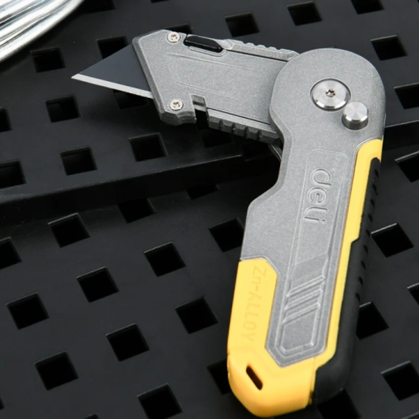 Изображение товара Нож строительный Deli EDL007Z