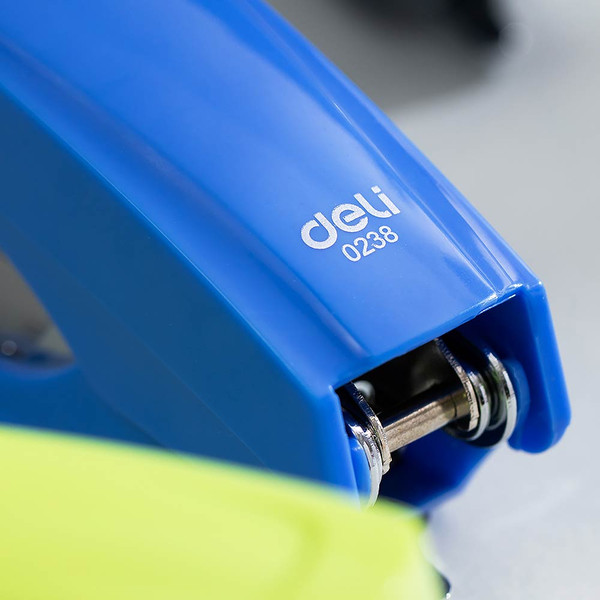 Изображение товара Степлер Deli №10 / 0238 (белый)