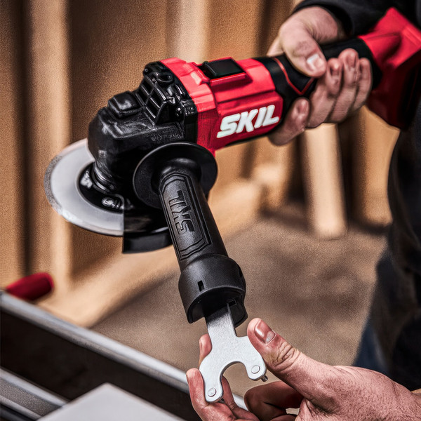 Изображение товара Угловая шлифовальная машина Skil AG2990 / AG2990SE01