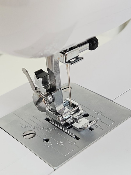 Изображение товара Лапка для швейной машины Sentex №37 для пришивания молний / 37FHSM