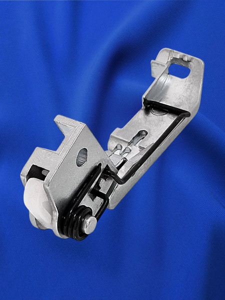 Изображение товара Лапка для швейной машины Sentex №50 оверлочная с адаптером / 50FHSM