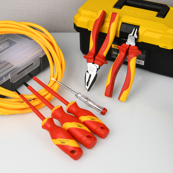 Изображение товара Универсальный набор инструментов Deli Диэлектрический / EDL512006T (6пр)