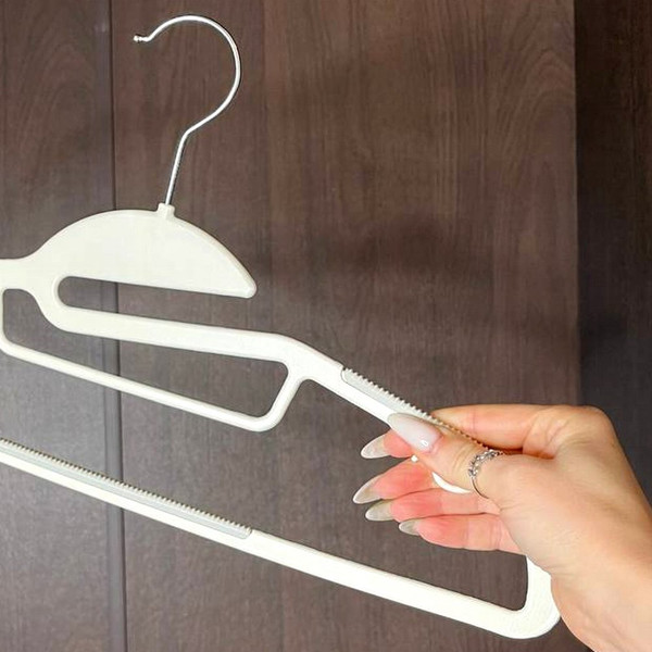 Изображение товара Пластиковая вешалка-плечики Мультидом Зигзаг / GE26-137 (р.44-46)