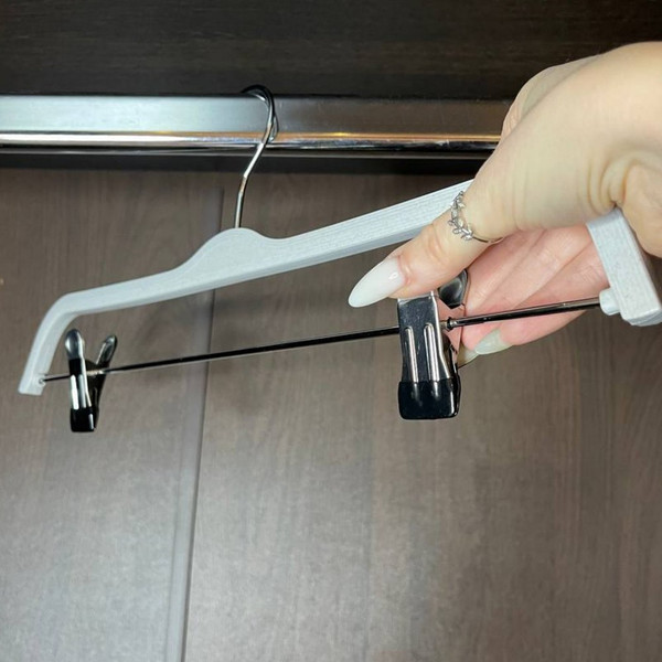 Изображение товара Пластиковая вешалка-плечики Мультидом GE26-139 (р.44-46)