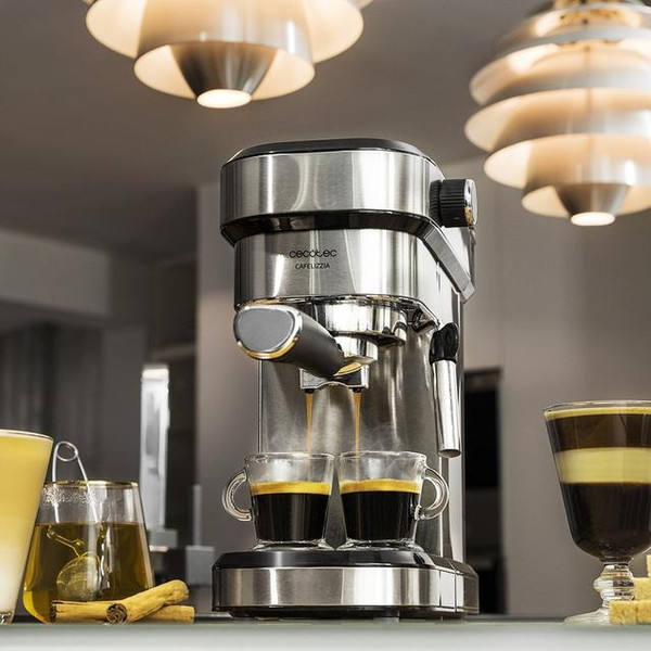 Изображение товара Кофеварка эспрессо Cecotec Cafelizzia 790 Steel / 1582
