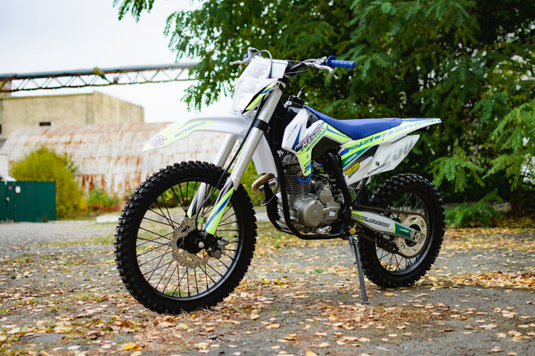 Изображение товара Мотоцикл AVM Sabre 250 (желтый)