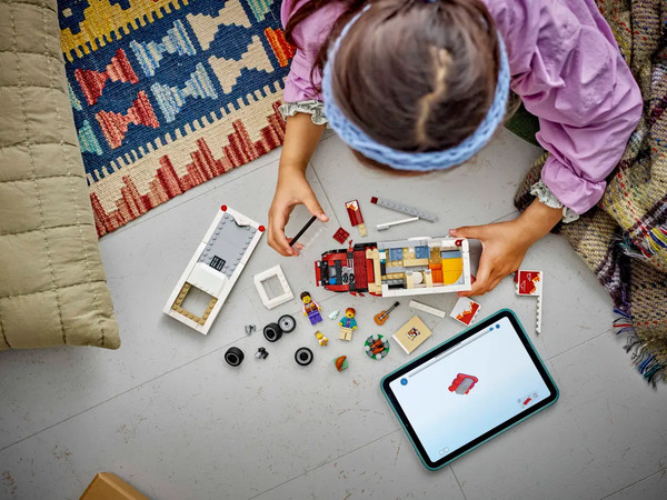 Изображение товара Конструктор Lego City Кемпер-фургон для отдыха и приключений 60454