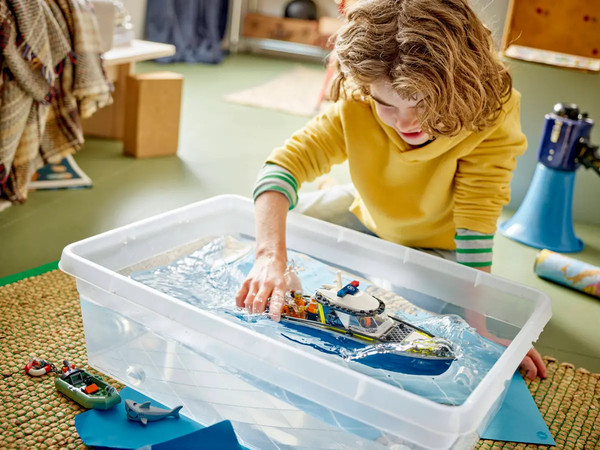 Изображение товара Конструктор Lego City Полицейская погоня на лодке 60456