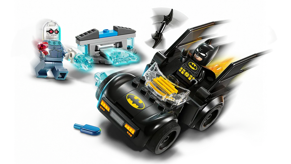 Изображение товара Конструктор Lego Super Heroes Бэтмен на Бэтмобиле против Мистера Фриза 76301