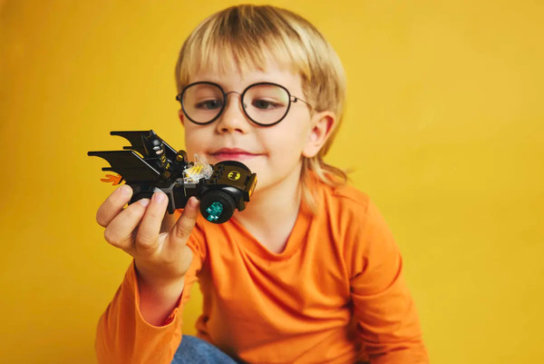 Изображение товара Конструктор Lego Super Heroes Бэтмен на Бэтмобиле против Мистера Фриза 76301