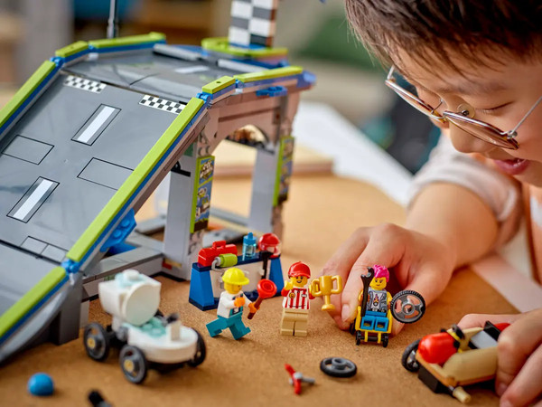 Изображение товара Конструктор Lego City Без ограничений: трасса с рампами для гоночных авто 60460