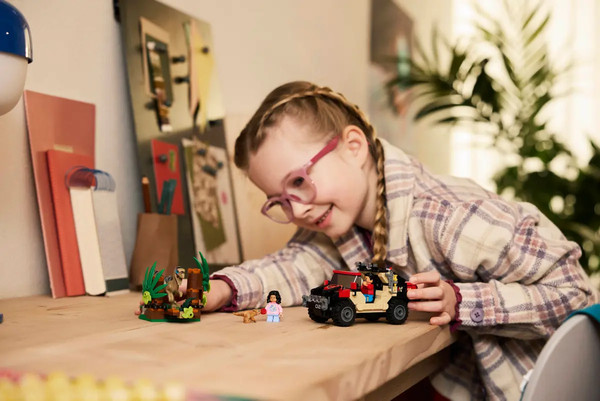 Изображение товара Конструктор Lego Jurassic World Побег Раптора по бездорожью 76972