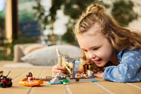 Изображение товара Конструктор Lego Jurassic World Побег по реке от Ти-Рекса 76975