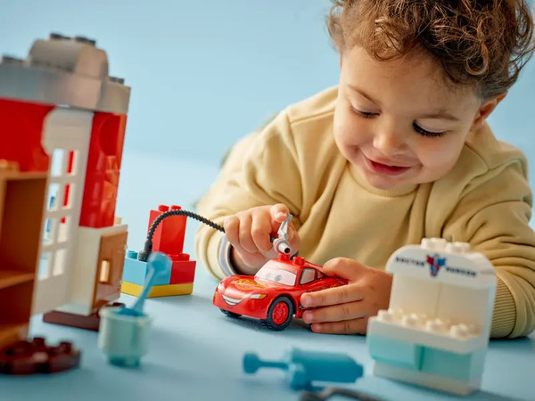 Изображение товара Конструктор Lego Duplo Визит МакКвина в гараж Дока / 10456