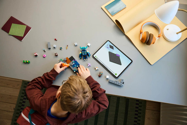 Изображение товара Конструктор Lego Minecraft Встреча с надзирателем / 21274