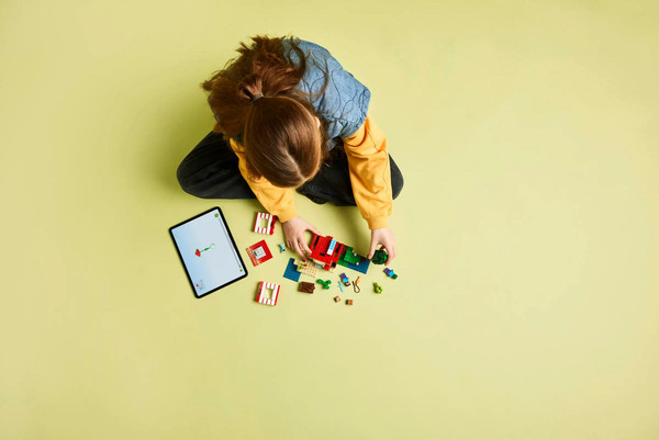 Изображение товара Конструктор Lego Minecraft Дом в джунглях из TNT / 21275