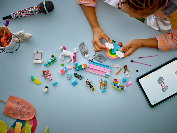 Изображение товара Конструктор Lego Friends Костюмированная вечеринка с единорогом и феей / 42661